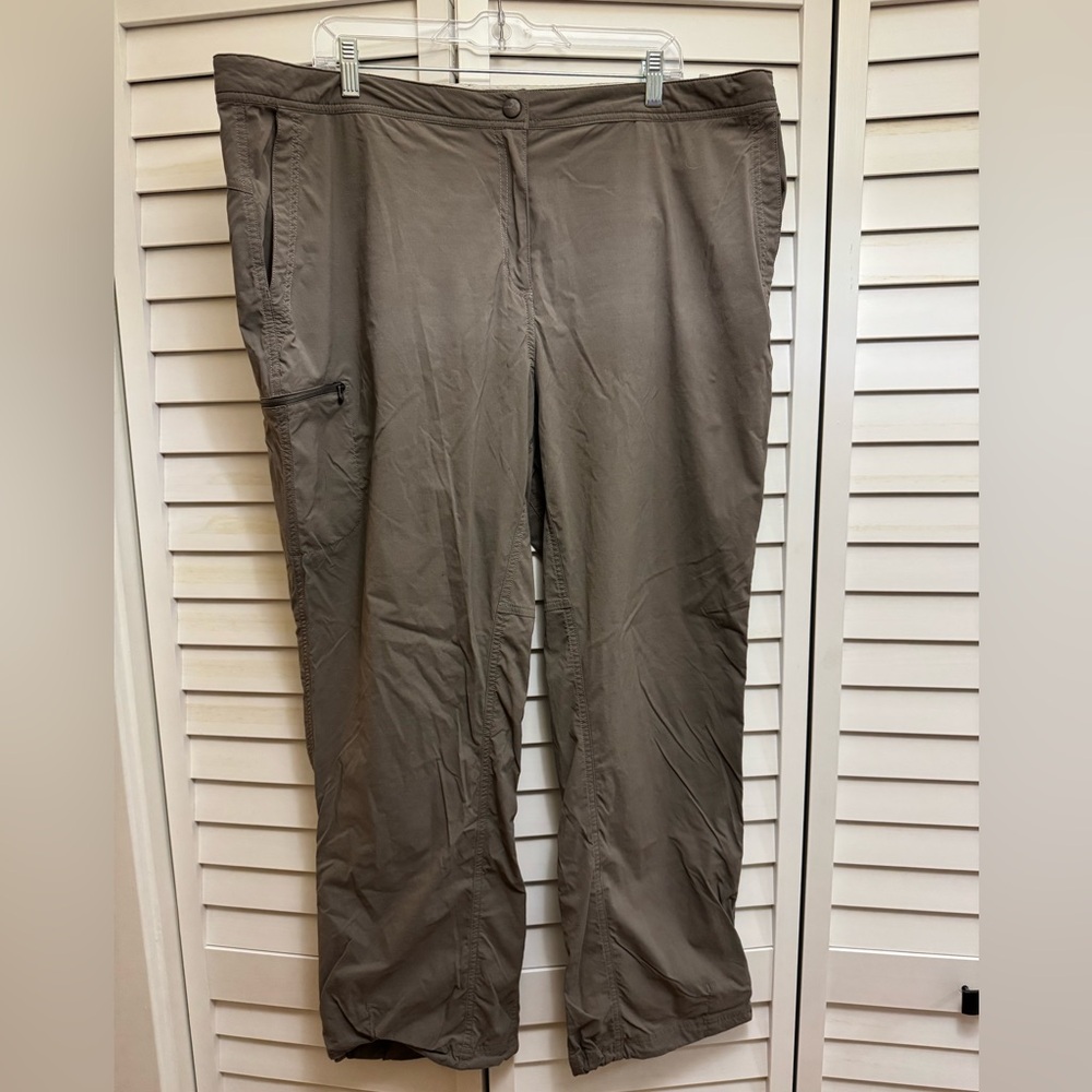 LL Bean Women's Water-Repellent Comfort Trail Pants, Mid-Rise Straight-Leg, 20W